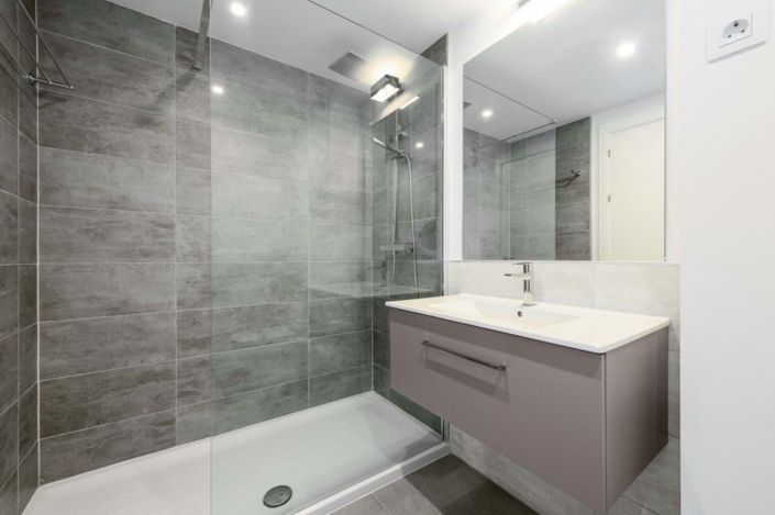 Image No.18-2 Bed Apartment for sale