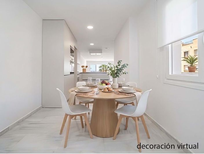 Image No.28-4 Bed Townhouse for sale