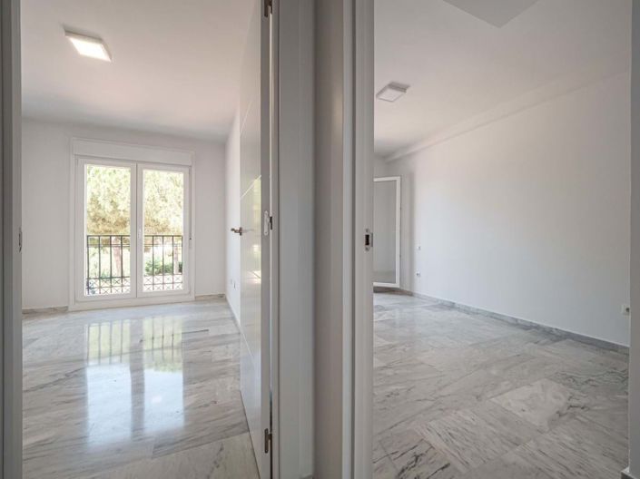 Image No.39-4 Bed Townhouse for sale