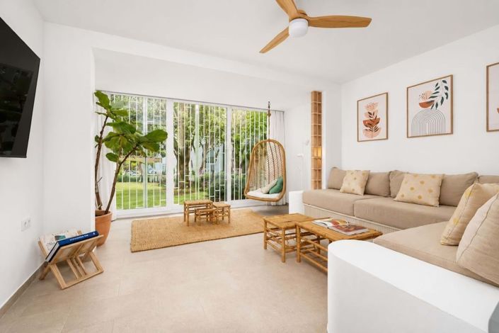 Image No.2-2 Bed Townhouse for sale