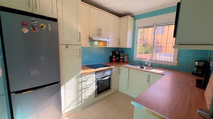 Image No.21-3 Bed Semi-Detached for sale
