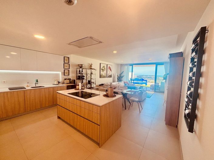 Image No.3-3 Bed Apartment for sale
