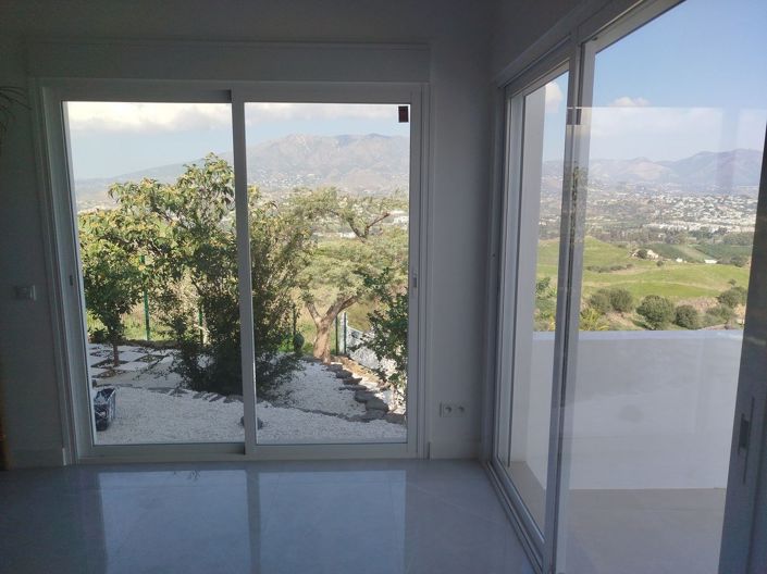 Image No.58-3 Bed Villa for sale