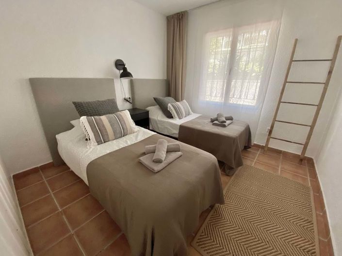 Image No.17-2 Bed Apartment for sale