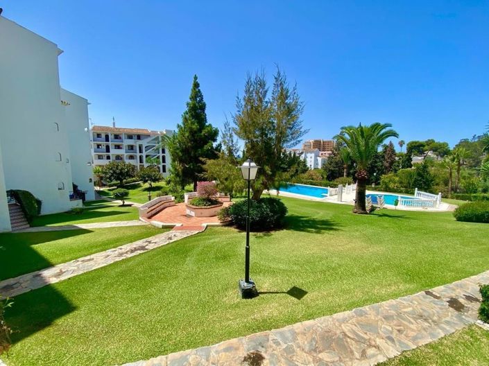 Image No.20-2 Bed Apartment for sale