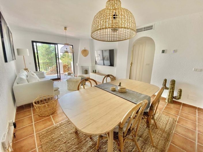 Image No.8-2 Bed Apartment for sale