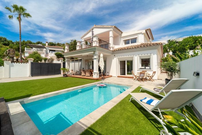 Image No.2-4 Bed Villa for sale