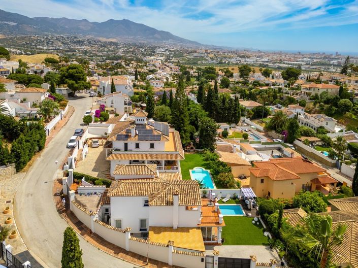Image No.4-4 Bed Villa for sale