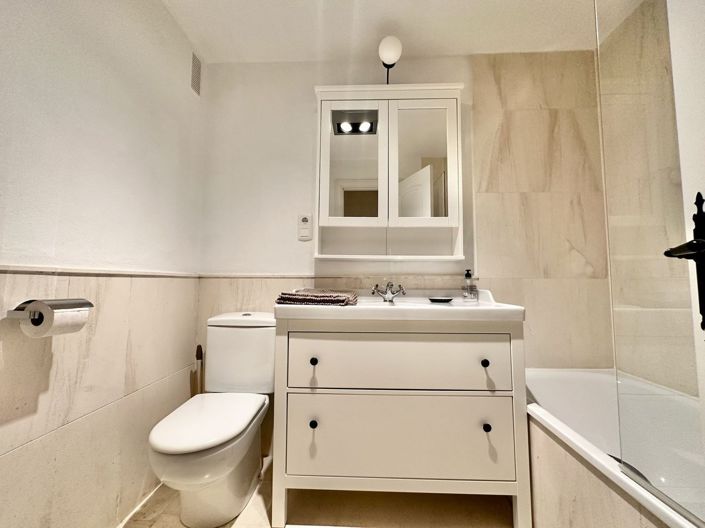 Image No.36-2 Bed Apartment for sale