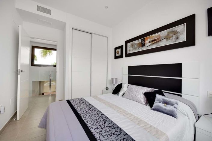 Image No.33-3 Bed Villa for sale