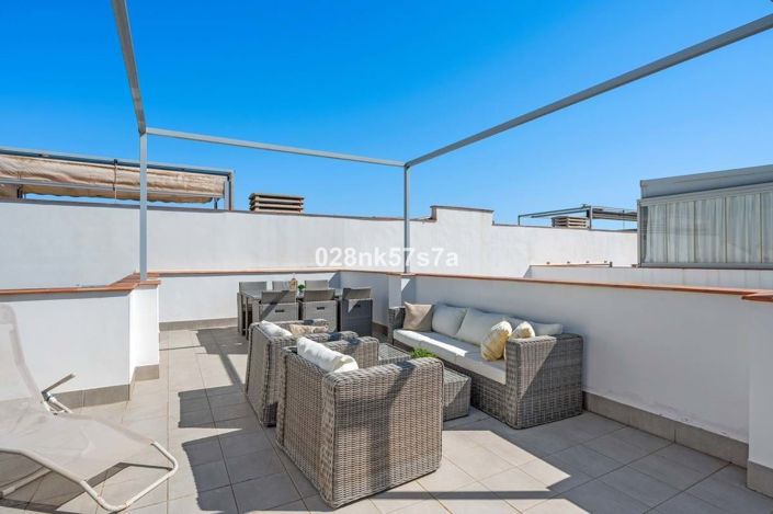 Image No.30-3 Bed Townhouse for sale