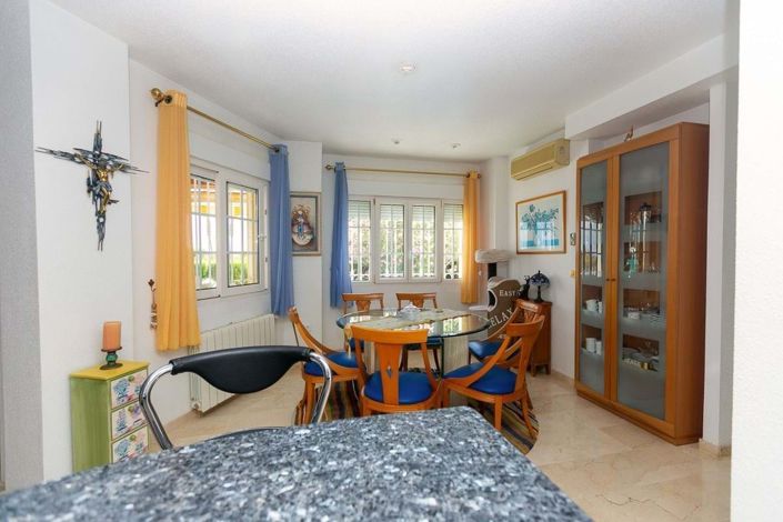 Image No.24-3 Bed Villa for sale