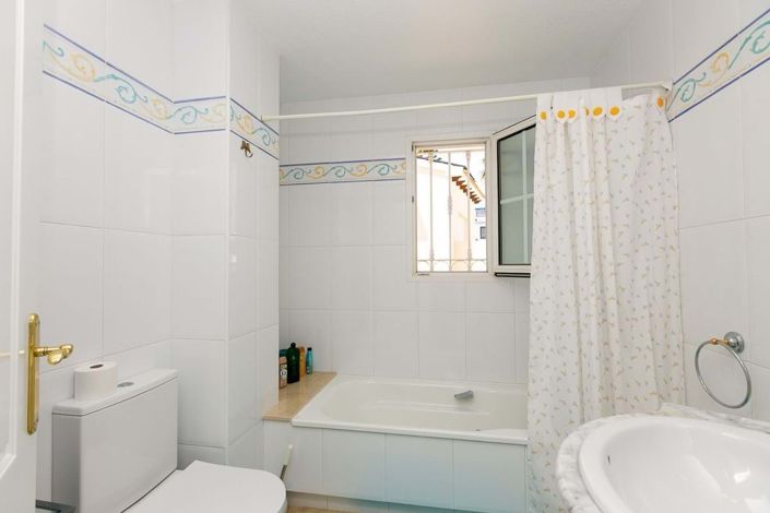 Image No.44-3 Bed Villa for sale