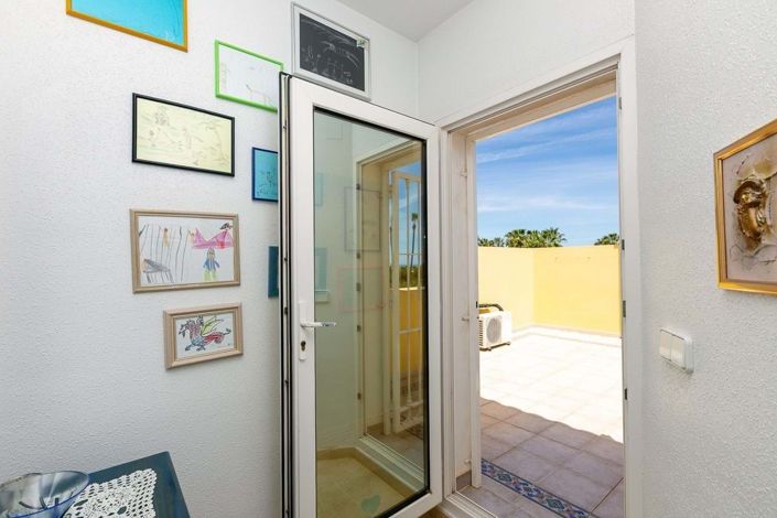 Image No.48-3 Bed Villa for sale