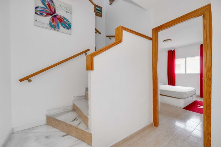 Image No.17-2 Bed Apartment for sale