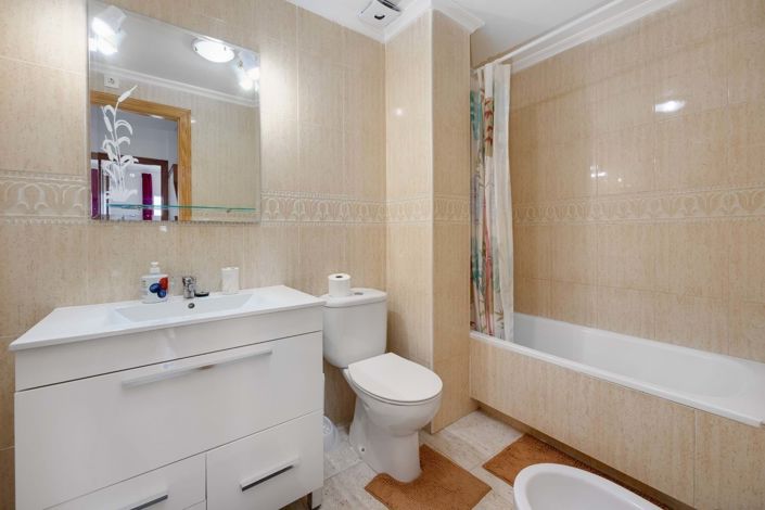 Image No.21-2 Bed Apartment for sale