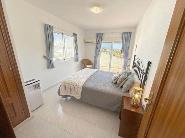 Image No.22-4 Bed Villa for sale