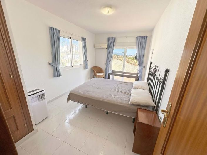 Image No.38-4 Bed Villa for sale