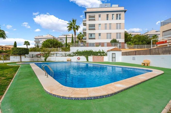 Image No.37-3 Bed Townhouse for sale