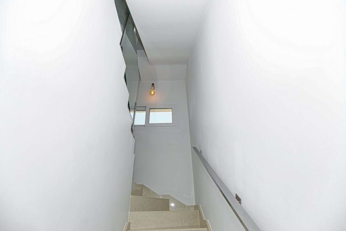 Image No.19-3 Bed Villa for sale