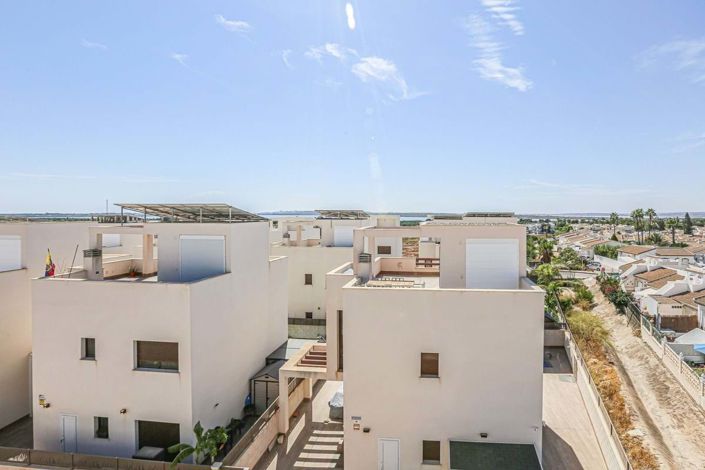 Image No.2-3 Bed Villa for sale