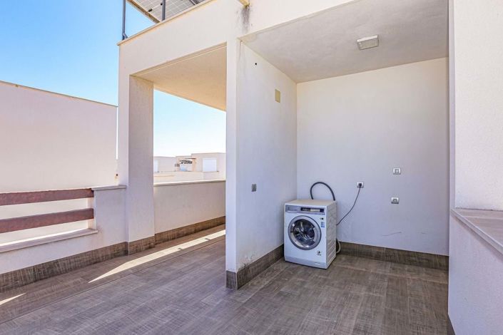 Image No.40-3 Bed Villa for sale