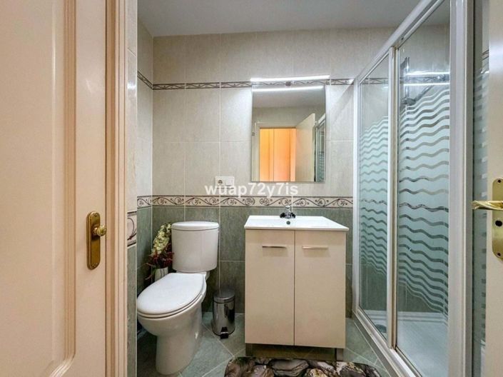 Image No.25-2 Bed Apartment for sale