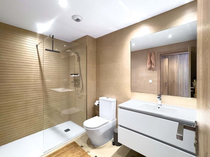 Image No.7-3 Bed Apartment for sale