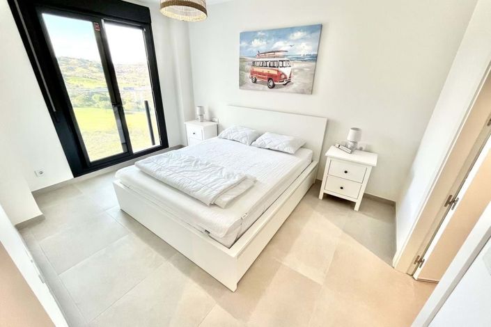 Image No.10-3 Bed Apartment for sale