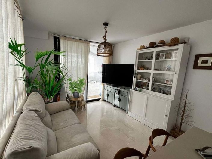 Image No.10-3 Bed Apartment for sale