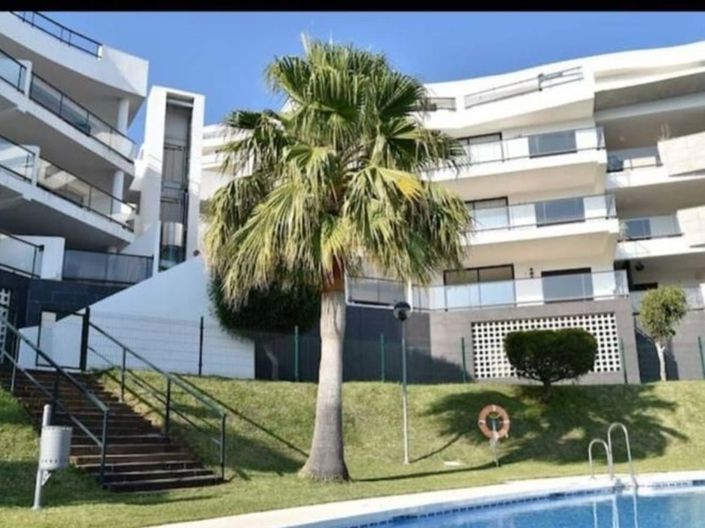 Image No.39-3 Bed Apartment for sale