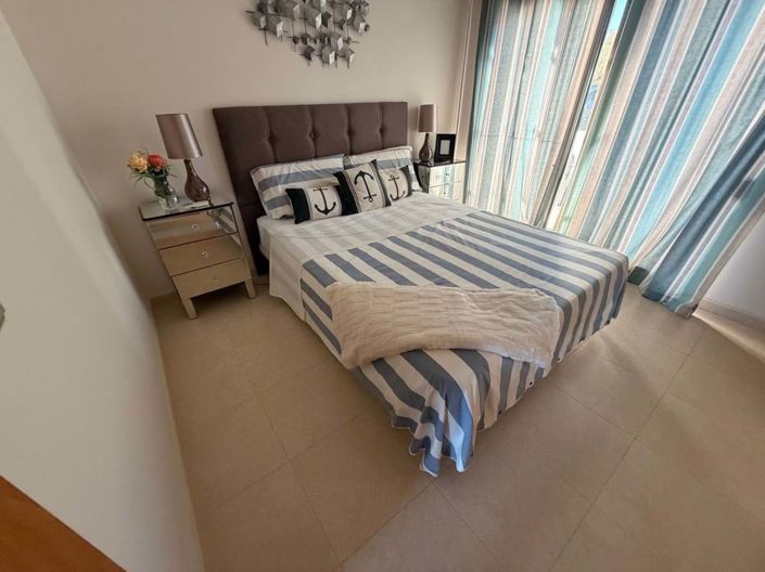 Image No.24-4 Bed Townhouse for sale
