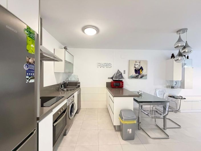 Image No.14-3 Bed Apartment for sale