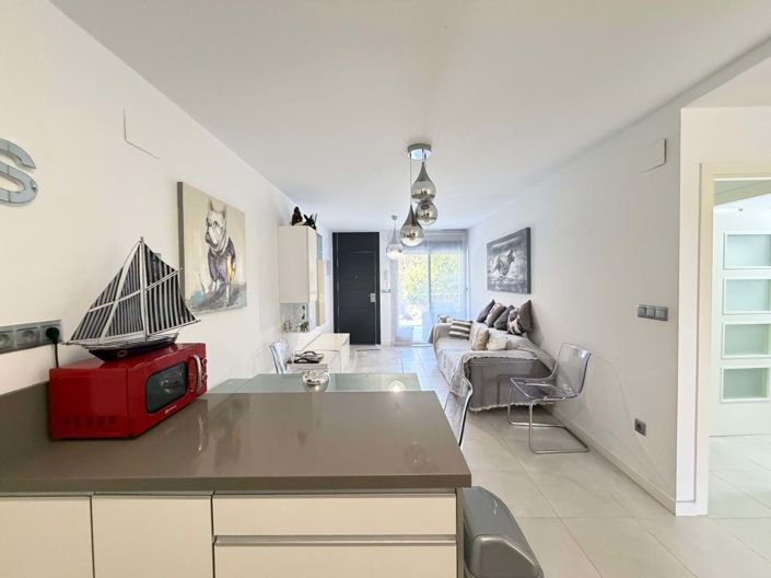Image No.17-3 Bed Apartment for sale