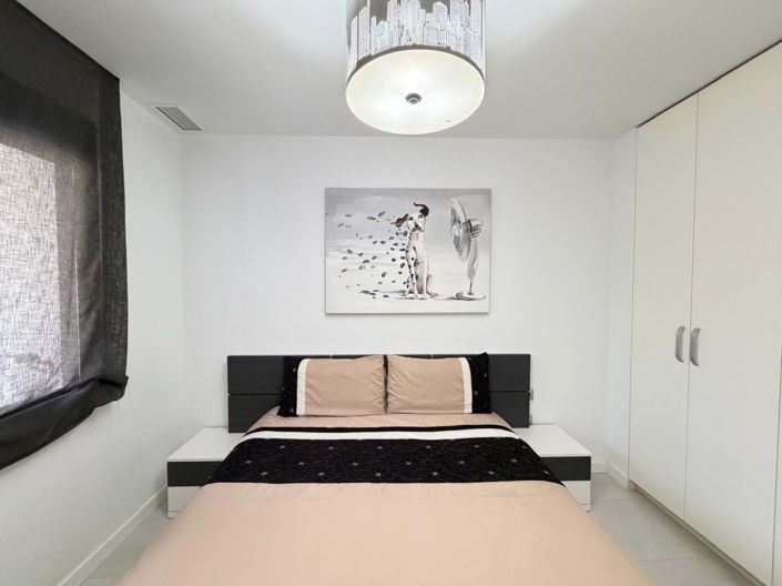 Image No.24-3 Bed Apartment for sale