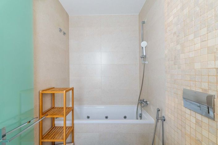 Image No.29-3 Bed Villa for sale