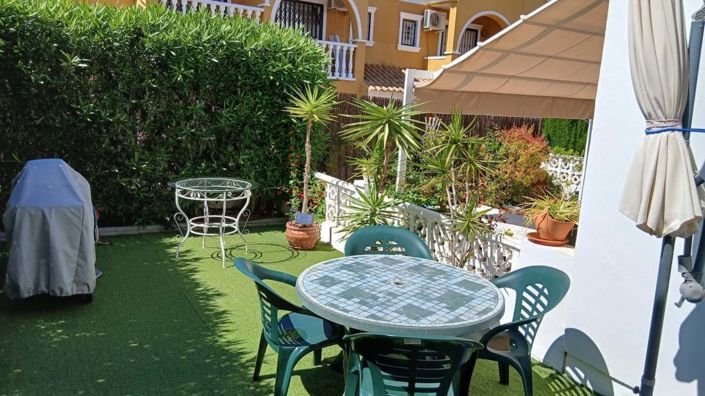 Image No.2-2 Bed Townhouse for sale