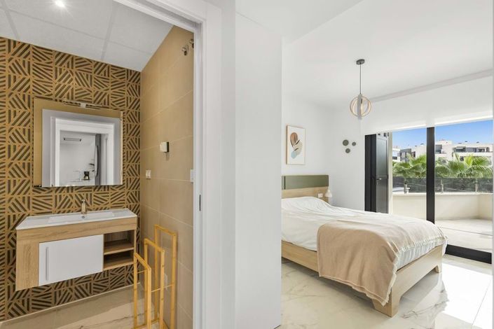 Image No.19-2 Bed Apartment for sale