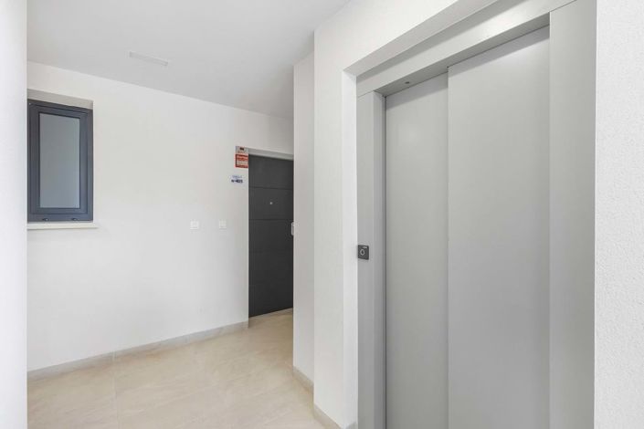 Image No.27-2 Bed Apartment for sale