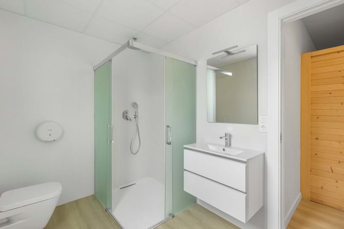 Image No.38-2 Bed Apartment for sale