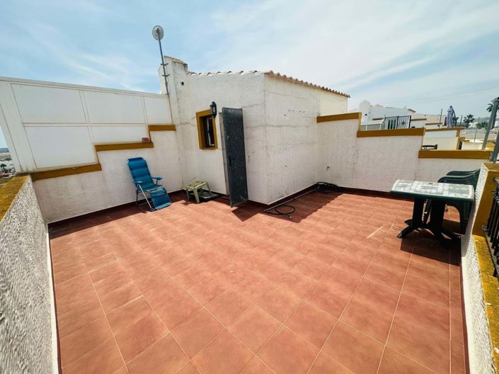 Image No.25-3 Bed Townhouse for sale