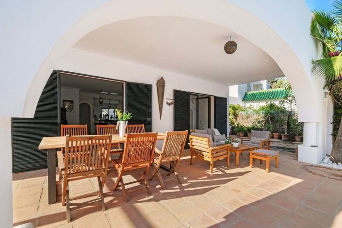 Image No.8-Villa de 4 chambres à vendre à Marbella