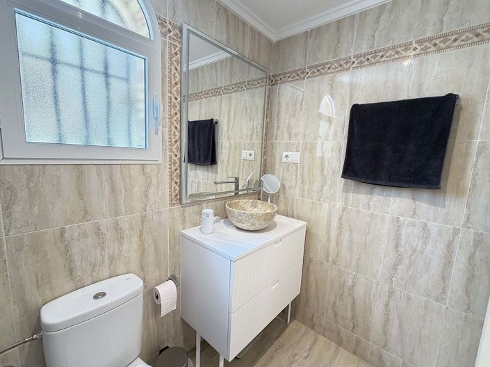 Image No.18-2 Bed Apartment for sale