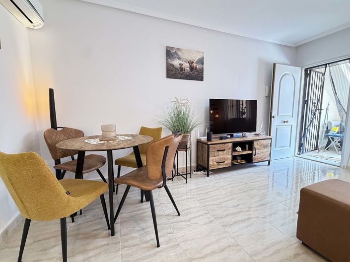 Image No.25-2 Bed Apartment for sale