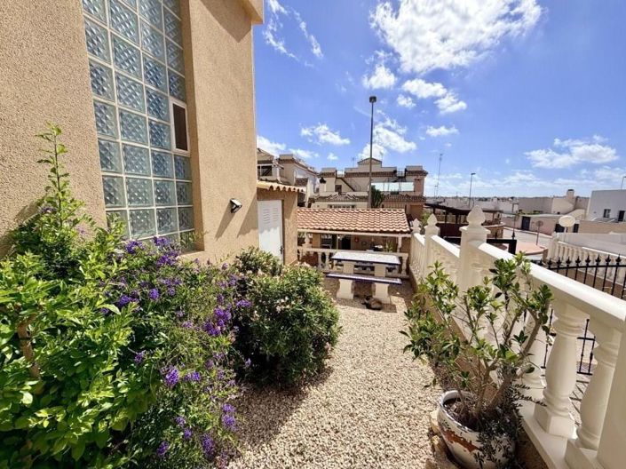 Image No.12-3 Bed Townhouse for sale