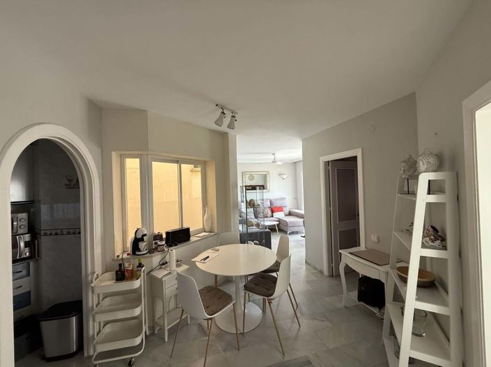 Image No.16-2 Bed Apartment for sale