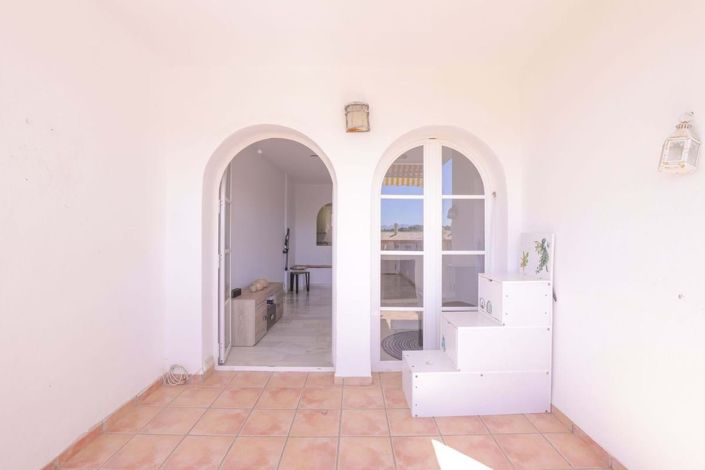 Image No.19-2 Bed Apartment for sale