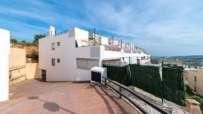 Image No.19-2 Bed Apartment for sale