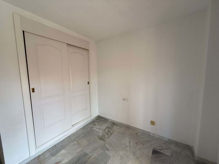 Image No.22-2 Bed Apartment for sale
