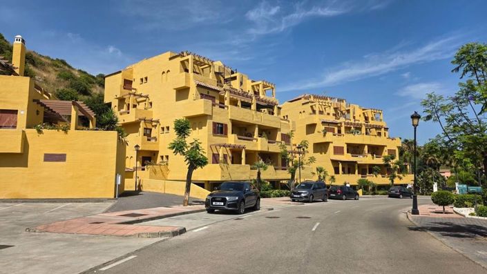 Image No.22-2 Bed Apartment for sale